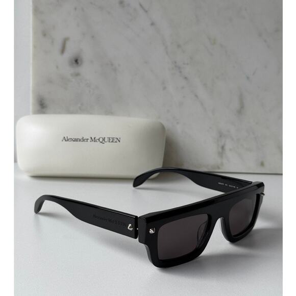 NEW Alexander McQueen AM0427S Black Square Sunglasses
